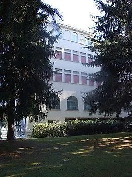 Centro Vacanze Oasi Carpineto 3*